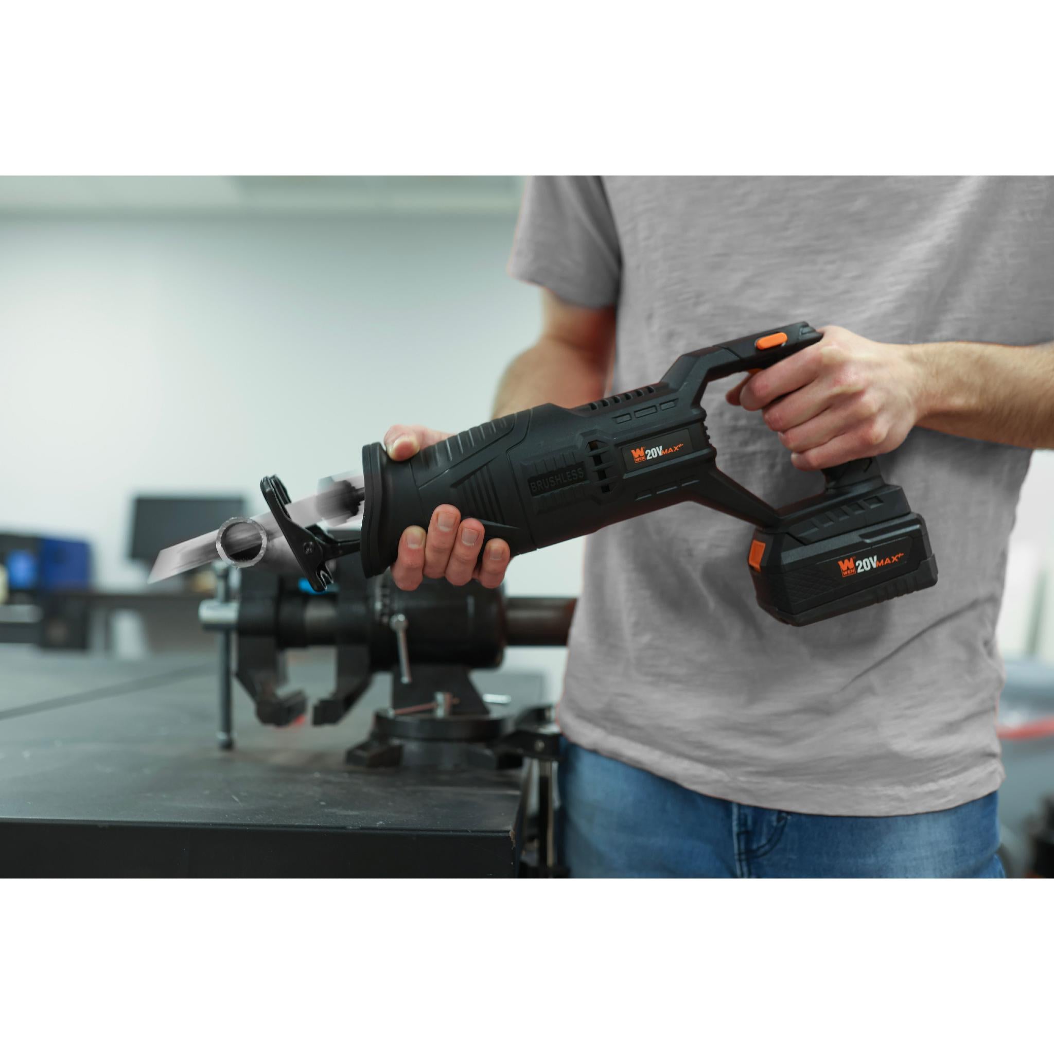 WEN, WEN 20630 20V Max Brushless Cordless Reciprocating Saw with 4.0Ah Lithium-Ion Battery and Charger